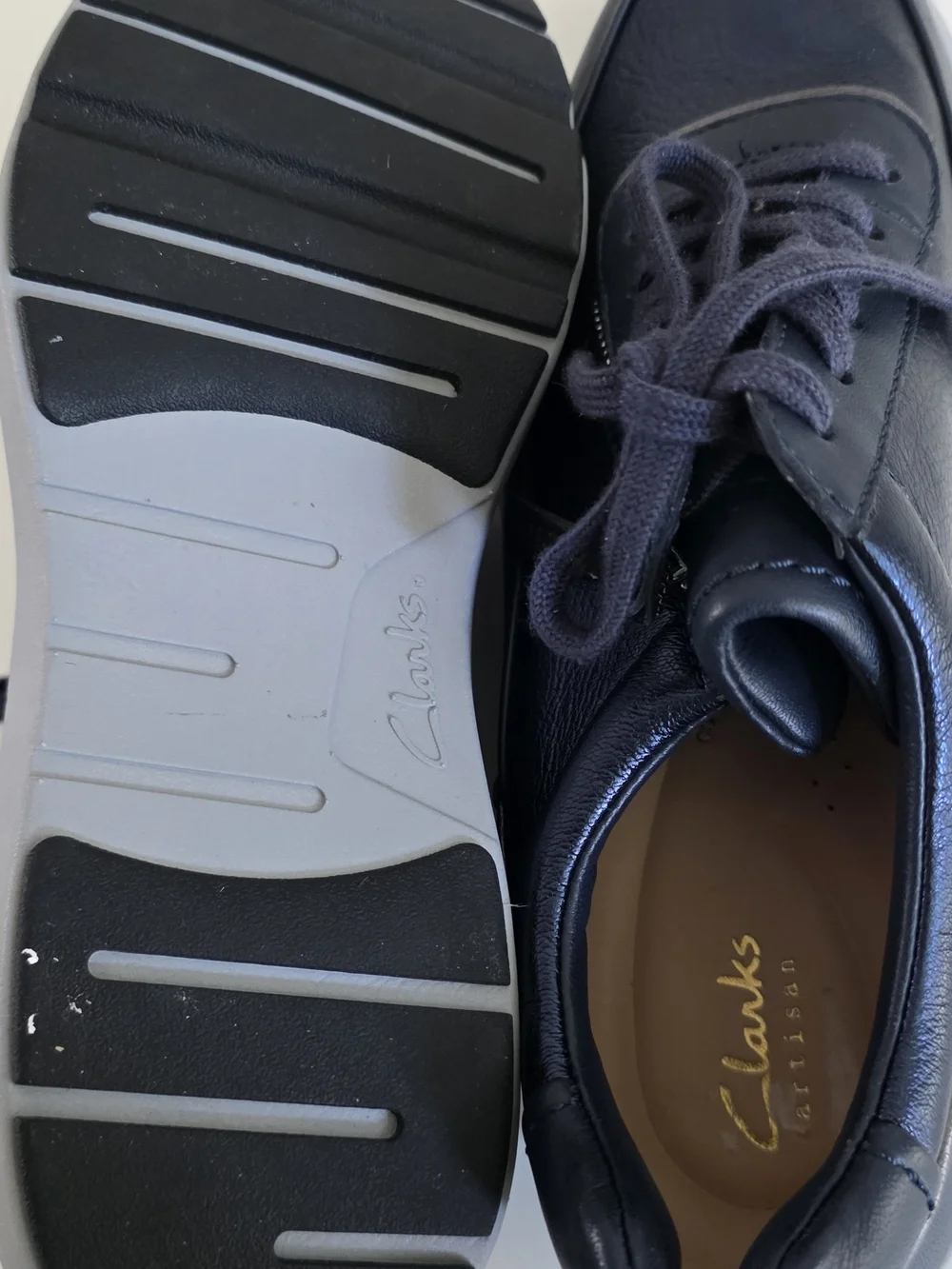 Clarks Men’s Dark Navy Leather Lace-Up Sneakers with Side Zip